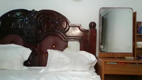 heart_star online show from September 2025 10:06:02 AM