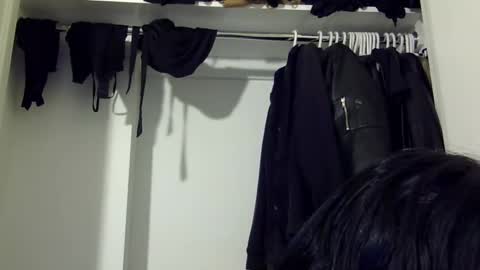 Snapshot of heatwavee chatting on December 2024 09:37:01 PM heatwavee online show from December 2024 09:37:01 PM