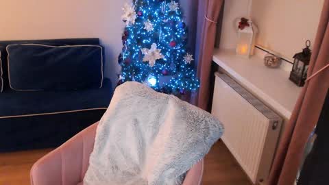 Heaven girl online show from December 2024 07:16:02 PM