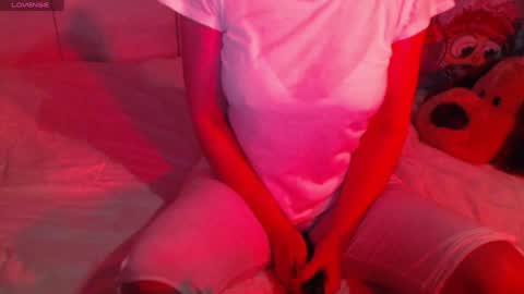 Snapshot of heavenlykiss chatting on January 2025 12:06:02 PM Chani online show from January 2025 12:06:02 PM