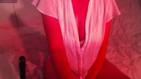 Snapshot of heavenlykiss chatting on September 2025 07:43:01 AM Chani online show from September 2025 07:43:01 AM