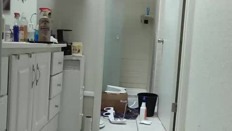 HE Black online show from November 2025 09:39:01 PM