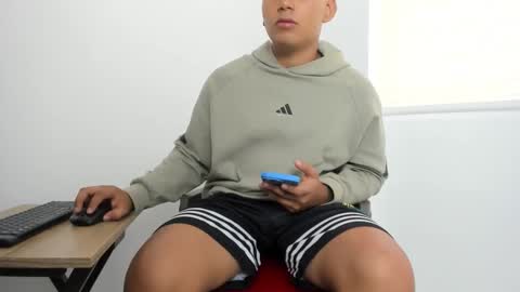  18 online show from November 2025 12:13:01 PM