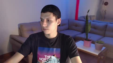 Snapshot of hefesto_69 chatting on December 2024 01:03:01 AM hefesto_69 online show from December 2024 01:03:01 AM