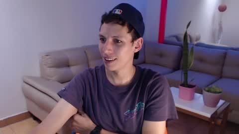 Snapshot of hefesto_69 chatting on December 2024 06:20:02 PM hefesto_69 online show from December 2024 06:20:02 PM