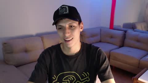 Snapshot of hefesto_69 chatting on December 2024 10:21:02 PM hefesto_69 online show from December 2024 10:21:02 PM