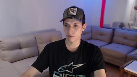 Snapshot of hefesto_69 chatting on December 2024 08:53:01 PM hefesto_69 online show from December 2024 08:53:01 PM