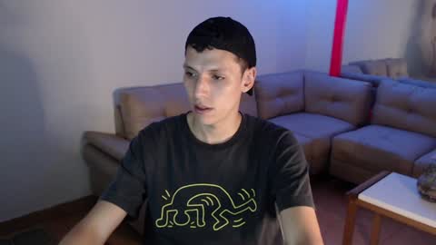 Snapshot of hefesto_69 chatting on January 2025 11:27:02 PM hefesto_69 online show from January 2025 11:27:02 PM