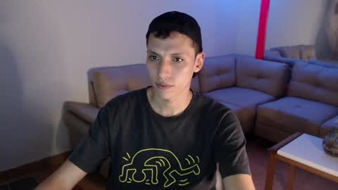 Snapshot of hefesto_69 chatting on January 2025 02:32:02 AM hefesto_69 online show from January 2025 02:32:02 AM