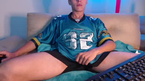 Snapshot of hefesto_69 chatting on January 2025 02:32:01 AM hefesto_69 online show from January 2025 02:32:01 AM