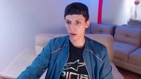 Snapshot of hefesto_69 chatting on February 2025 07:27:02 PM hefesto_69 online show from February 2025 07:27:02 PM