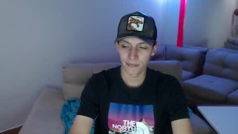 Snapshot of hefesto_69 chatting on February 2025 10:03:02 PM hefesto_69 online show from February 2025 10:03:02 PM