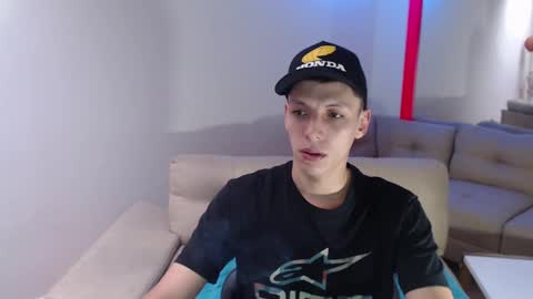 Snapshot of hefesto_69 chatting on March 2025 08:14:02 PM hefesto_69 online show from March 2025 08:14:02 PM