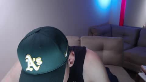 Snapshot of hefesto_69 chatting on September 2025 03:01:02 PM hefesto_69 online show from September 2025 03:01:02 PM