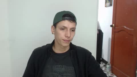 Snapshot of hefesto_69 chatting on October 2025 03:06:01 AM hefesto_69 online show from October 2025 03:06:01 AM