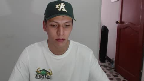 Snapshot of hefesto_69 chatting on October 2025 05:24:01 PM hefesto_69 online show from October 2025 05:24:01 PM