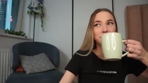 Heida online show from November 2025 06:05:02 AM