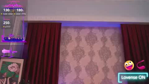 Snapshot of heidikendal chatting on November 2025 03:23:01 PM heidikendal online show from November 2025 03:23:01 PM