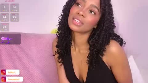 Snapshot of heily_fox chatting on February 2025 05:55:01 AM HEILY online show from February 2025 05:55:01 AM