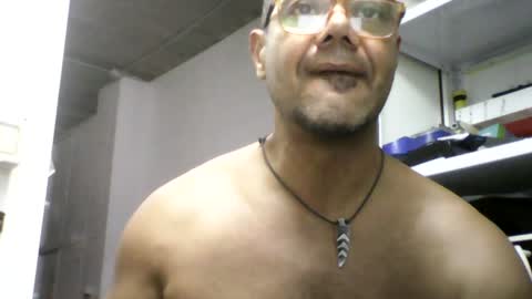 Snapshot of heistt chatting on July 2026 09:14:02 PM Heist Stein online show from July 2026 09:14:02 PM