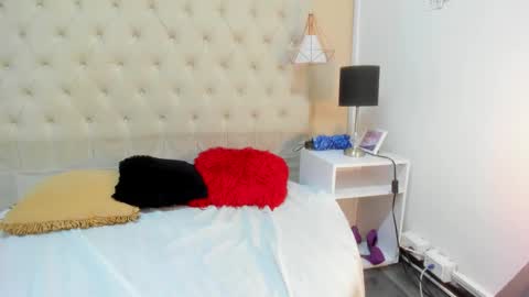 Snapshot of heleenhott_ chatting on December 2024 06:38:02 PM hellen online show from December 2024 06:38:02 PM