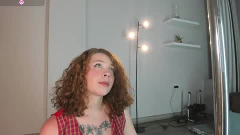 helena online show from February 2026 09:27:01 PM