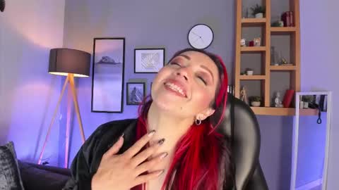 Helena online show from October 2025 10:00:02 AM