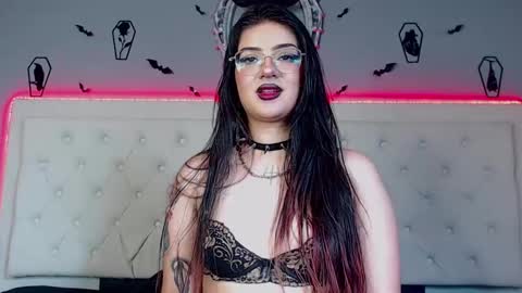 Snapshot of helenamorningstar chatting on February 2025 07:45:01 AM helenamorningstar online show from February 2025 07:45:01 AM