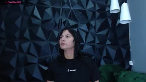 Snapshot of helenasaenzz chatting on November 2025 12:05:02 PM Helena Saenz online show from November 2025 12:05:02 PM