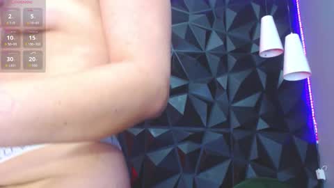 Snapshot of helenasaenzz chatting on December 2025 12:32:02 PM Helena Saenz online show from December 2025 12:32:02 PM