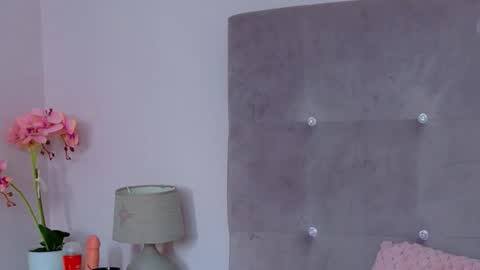 Helen online show from February 2026 06:01:01 AM