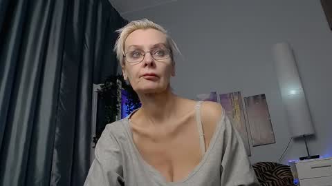 Helga online show from January 2025 09:22:01 PM