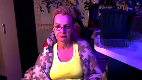 Snapshot of helgahimmele chatting on June 2026 06:40:02 PM Helga online show from June 2026 06:40:02 PM