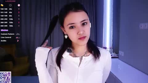 Snapshot of helgamartin chatting on February 2026 07:54:02 PM Aurora online show from February 2026 07:54:02 PM