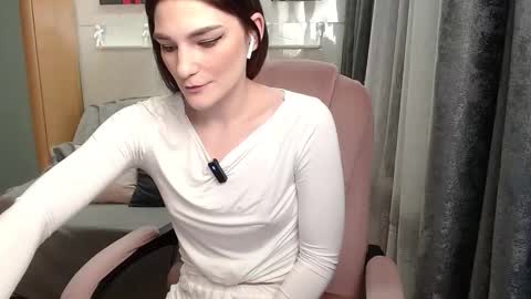 helgamun online show from November 2025 07:22:01 AM