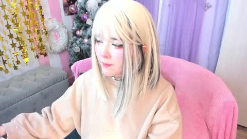 Laura online show from December 2024 05:11:02 AM