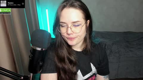 Red online show from January 2025 07:28:02 PM