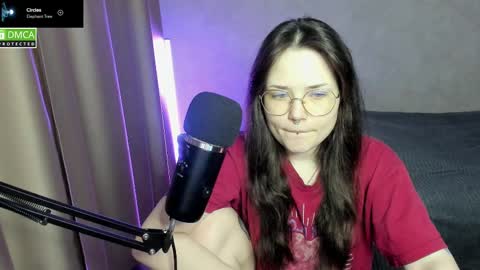 Red online show from February 2025 06:23:02 PM