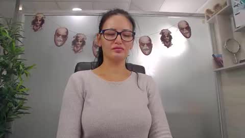    online show from October 2025 03:54:02 AM