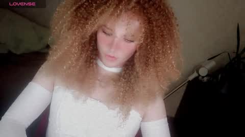 Helen Spellman online show from November 2025 07:28:01 PM