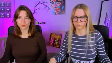 Helli online show from October 2025 07:44:01 PM