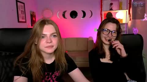 Helli online show from June 2026 07:07:01 PM