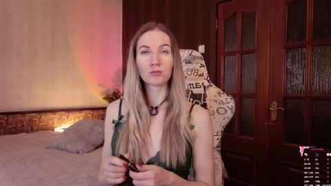Snapshot of hello_lisha chatting on June 2026 08:20:02 AM Alisia Monday to Friday from 10 am to 4 pm GMT 2 online show from June 2026 08:20:02 AM