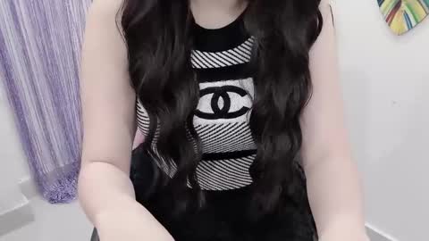 Snapshot of hellokitty_sexy chatting on May 2026 04:07:02 AM hellokitty_sexy online show from May 2026 04:07:02 AM