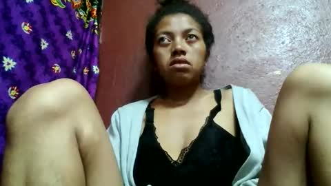 Snapshot of henitsaldy chatting on May 2026 03:02:01 AM henitsaldy online show from May 2026 03:02:01 AM