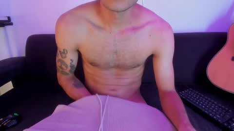 henrik_senn online show from January 2026 09:52:01 PM