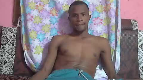 Snapshot of henriotflavien20 chatting on December 2024 07:01:01 PM Adrian Honey online show from December 2024 07:01:01 PM