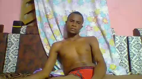 Snapshot of henriotflavien20 chatting on December 2024 06:22:01 PM Adrian Honey online show from December 2024 06:22:01 PM