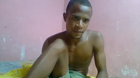 Snapshot of henriotflavien20 chatting on December 2024 03:33:01 PM Adrian Honey online show from December 2024 03:33:01 PM