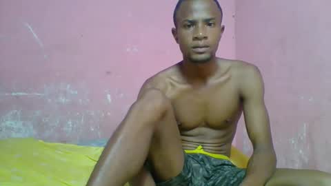 Snapshot of henriotflavien20 chatting on December 2024 07:47:02 AM Adrian Honey online show from December 2024 07:47:02 AM